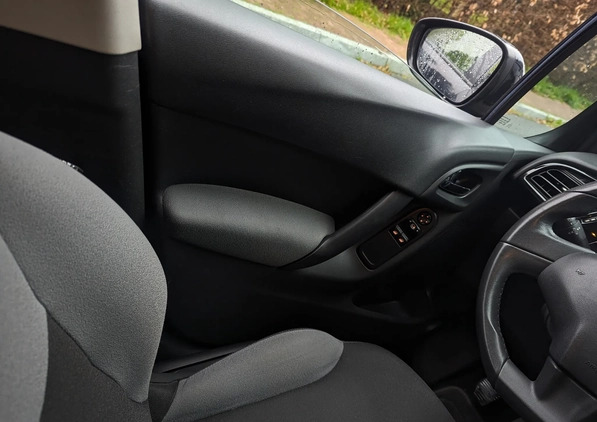 Citroen C3 cena 16800 przebieg: 224000, rok produkcji 2011 z Kraków małe 37